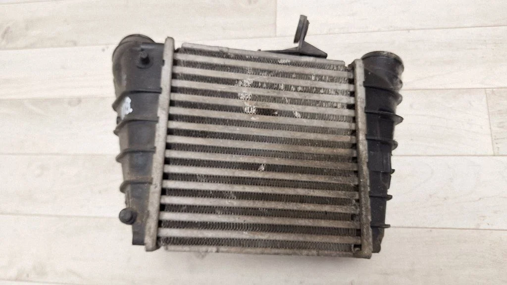 Intercooler radiator 6Q0145804A