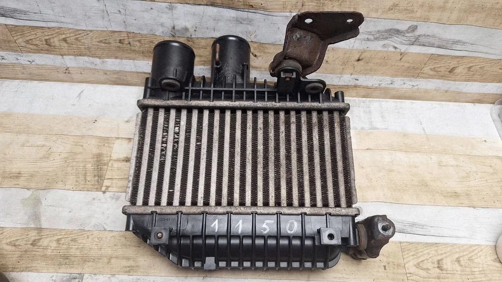 Intercooler radiator – Toyota Avensis T250 (2003-2006)