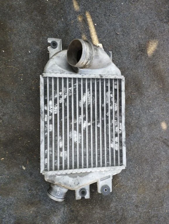 Vahejahuti radiaator SICTM0180