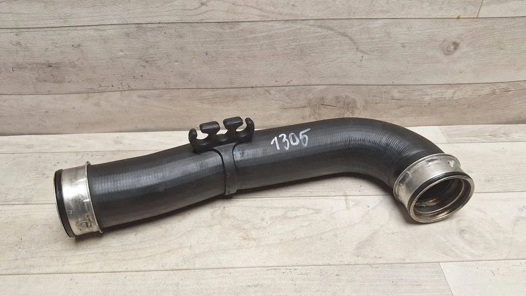 Intercooler hose/pipe 1K0145838N