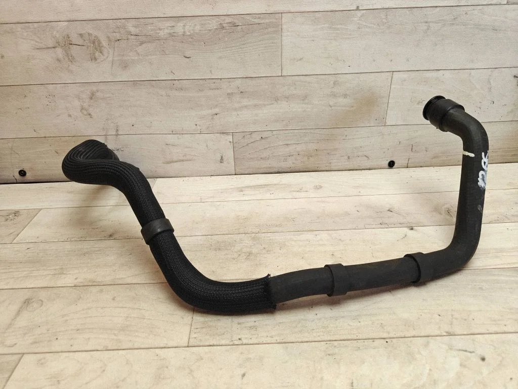 Intercooler hose/pipe