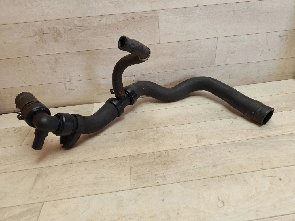 Intercooler hose/pipe