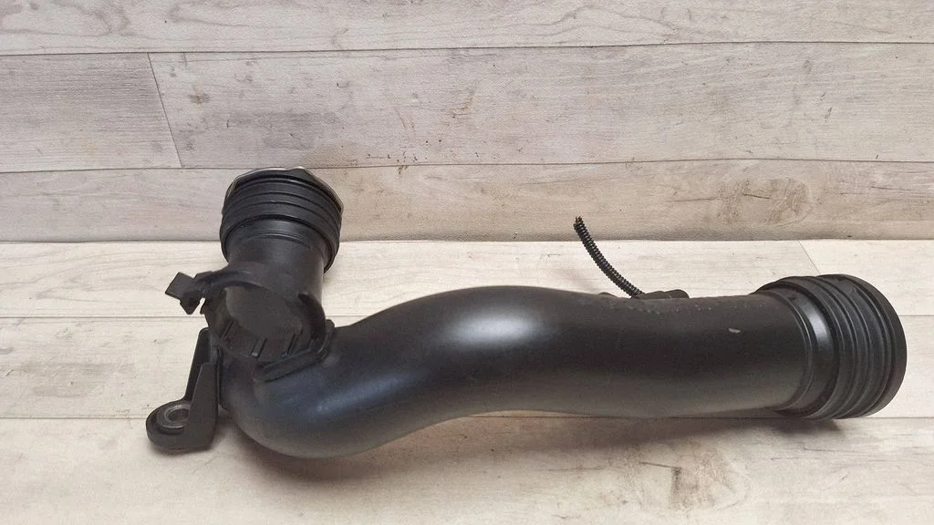 Intercooler hose/pipe 1K0145770D