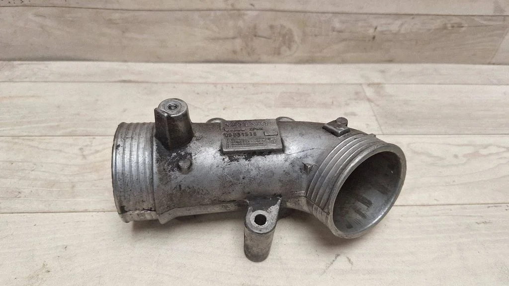 Intercooler hose/pipe – Volvo S80 (1999-2003)