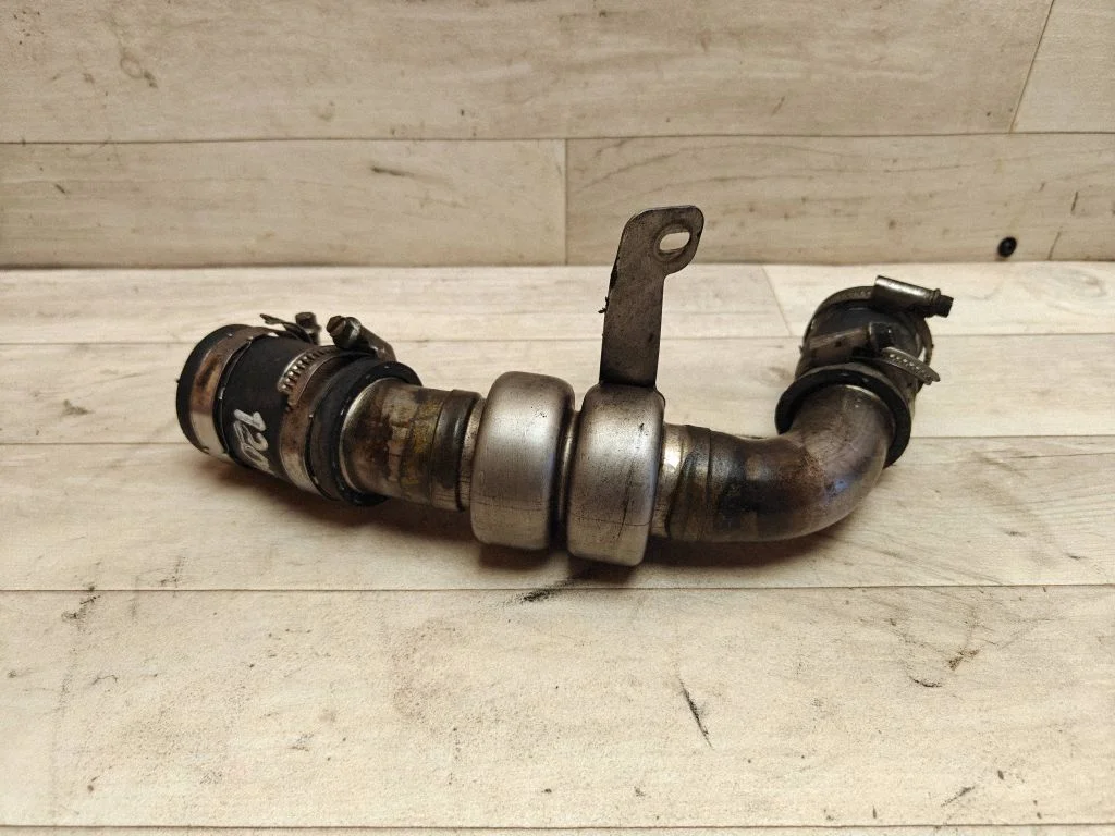 Intercooler hose/pipe