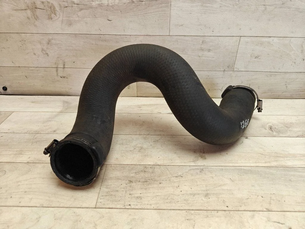 Intercooler hose/pipe