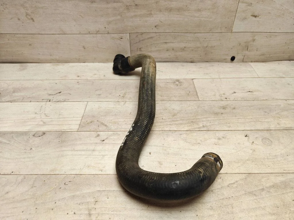 Intercooler hose/pipe
