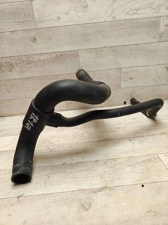 Intercooler hose/pipe
