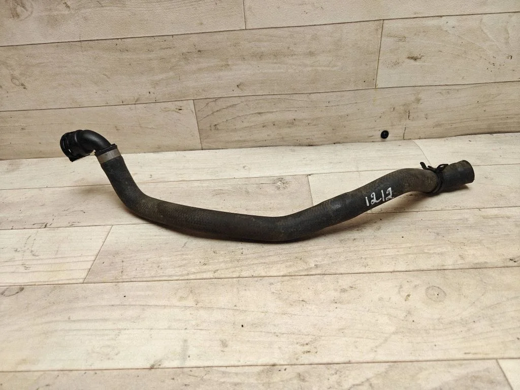 Vahejahuti voolik (-ud)/ toru (-d) – BMW X3 E83 (2003-2010)