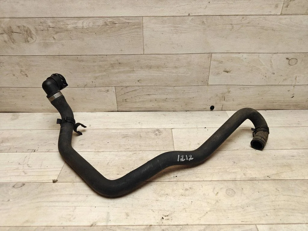 Vahejahuti voolik (-ud)/ toru (-d) – BMW X3 E83 (2003-2010)
