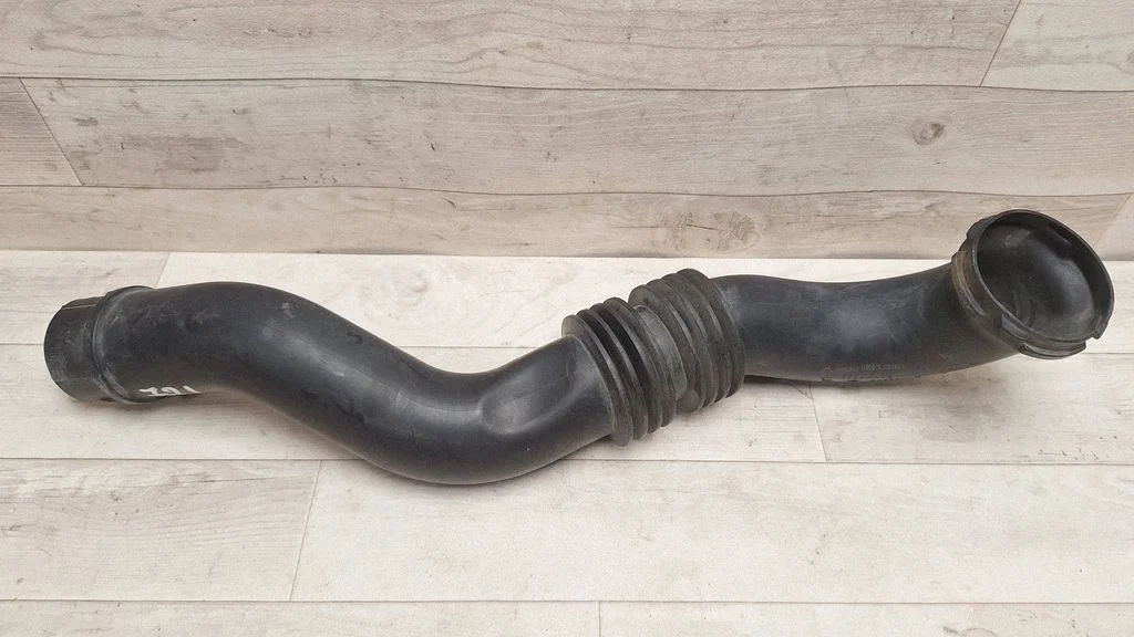Intercooler hose/pipe – Opel Vivaro (2001-2014)