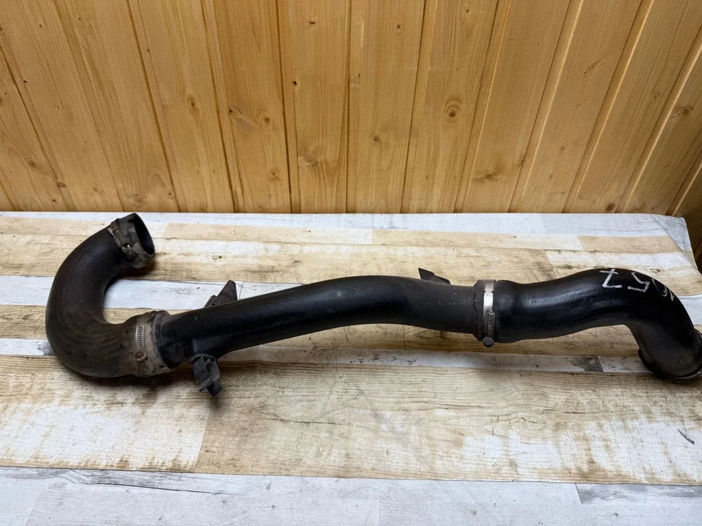 Vahejahuti voolik (-ud)/ toru (-d) – Opel Vectra C (2002-2005)