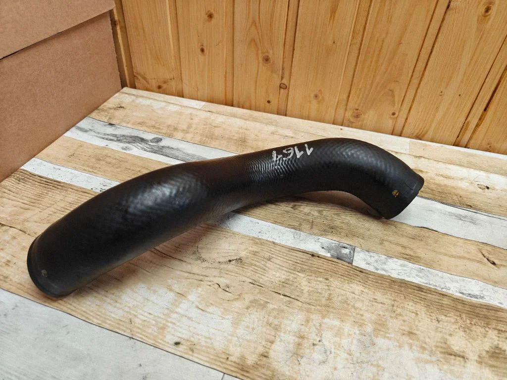 Intercooler hose/pipe