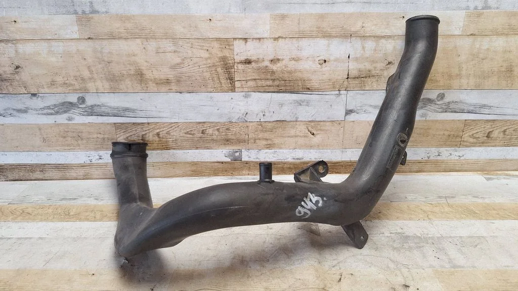 Intercooler hose/pipe