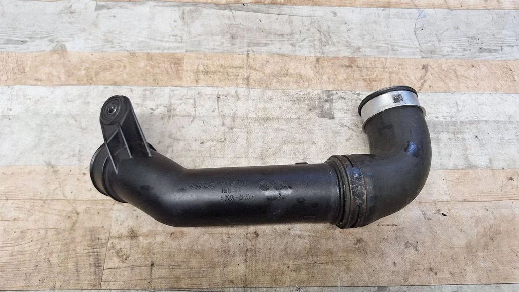 Intercooler hose/pipe 3C0145770D