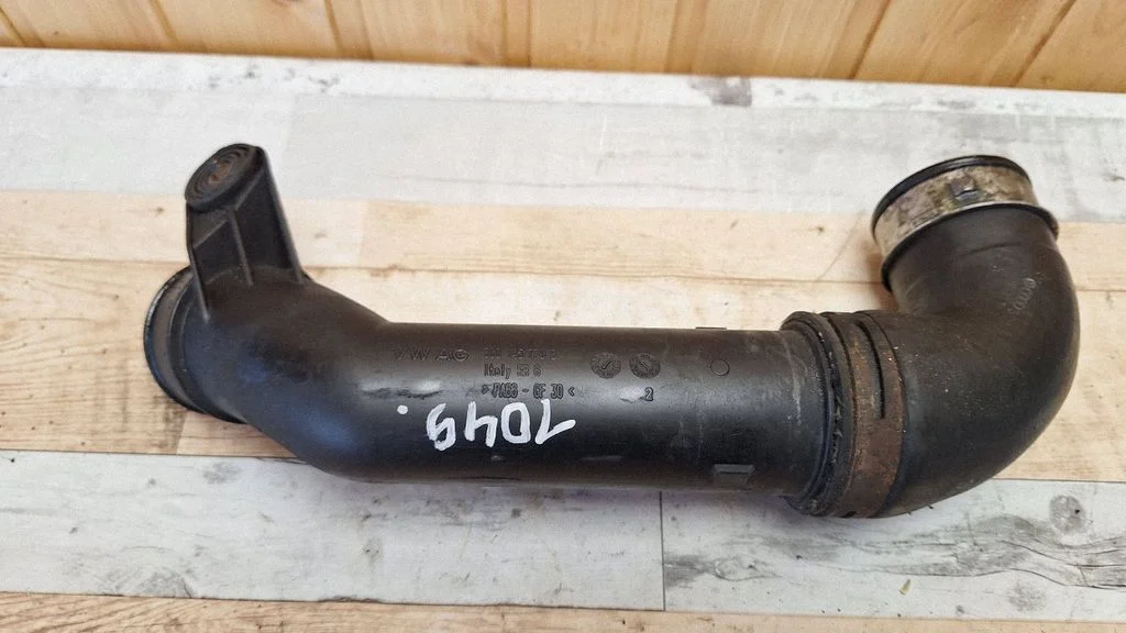 Intercooler hose/pipe 3C0145770B
