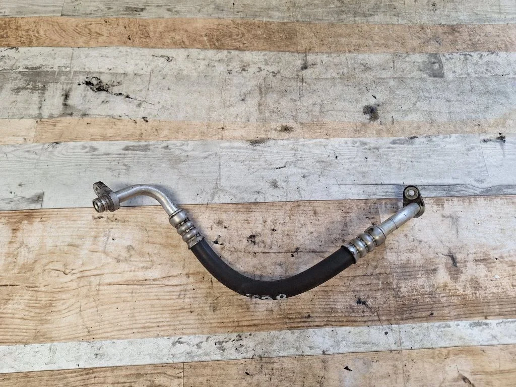 Intercooler hose/pipe