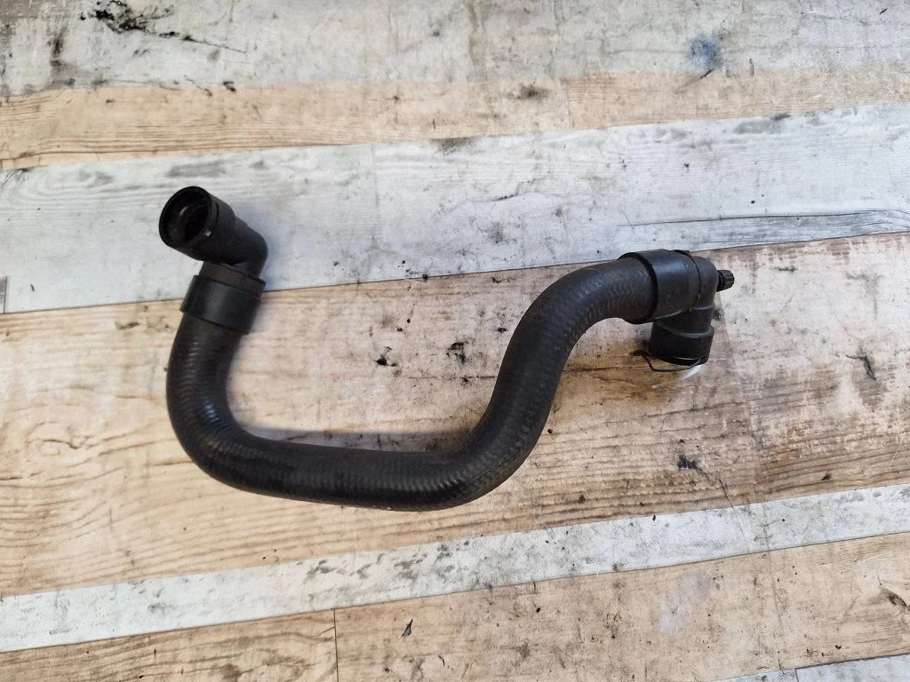 Intercooler hose/pipe