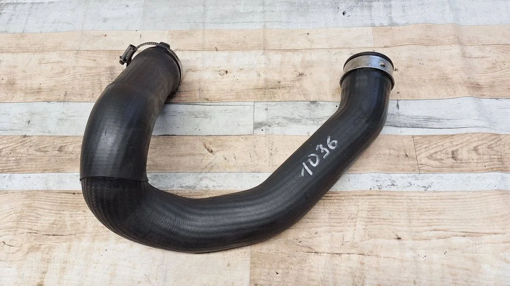 Intercooler hose/pipe 4B0145737