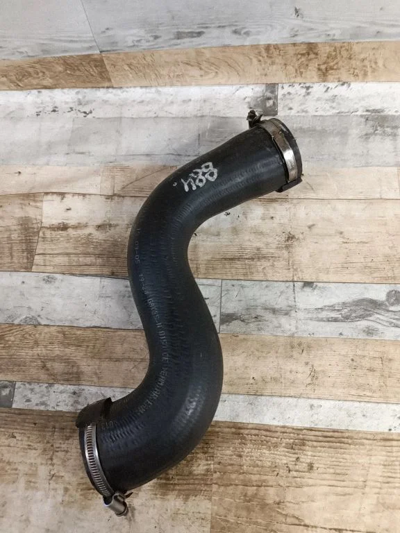 Intercooler hose/pipe
