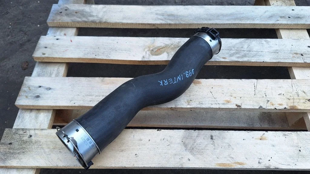 Intercooler hose/pipe 521108A