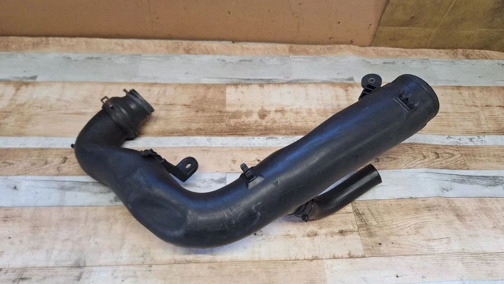 Intercooler hose/pipe 1K0129654K