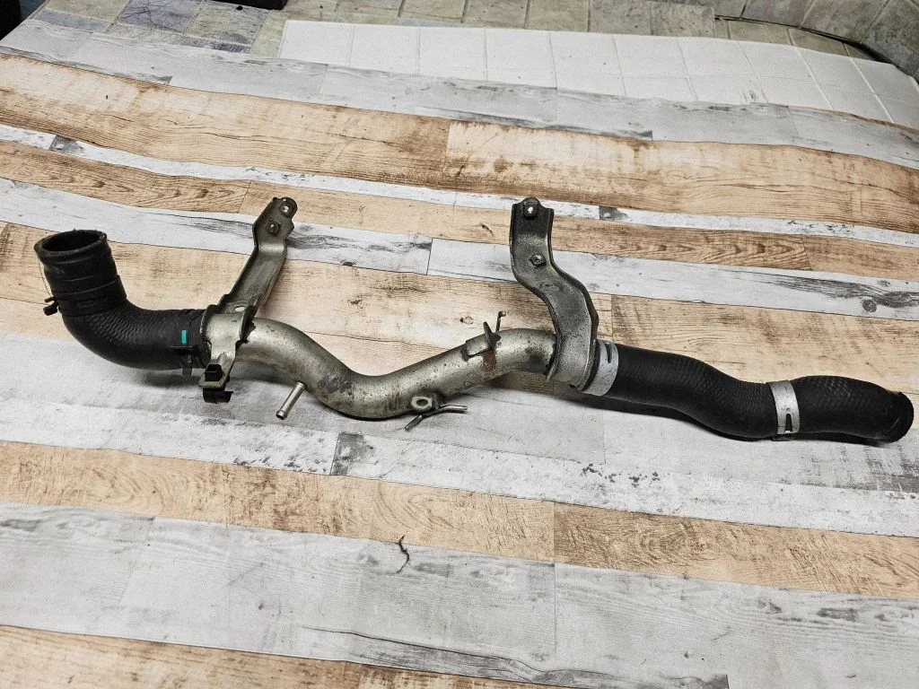 Intercooler hose/pipe – Lexus IS 220D-250-350 (2006-2013)