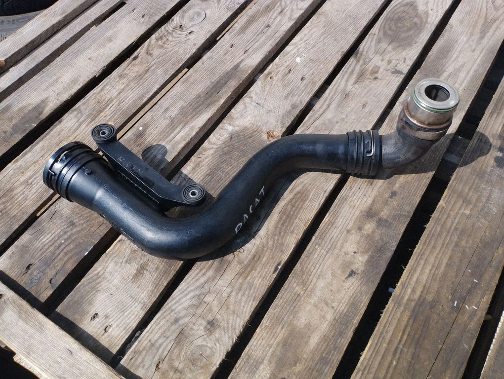 Intercooler hose/pipe 1K0145762P
