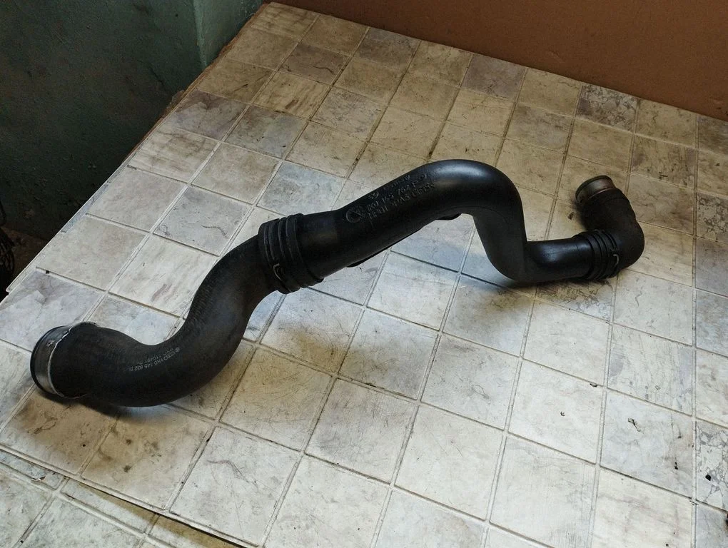 Wąż / rura intercoolera 1K0145762P