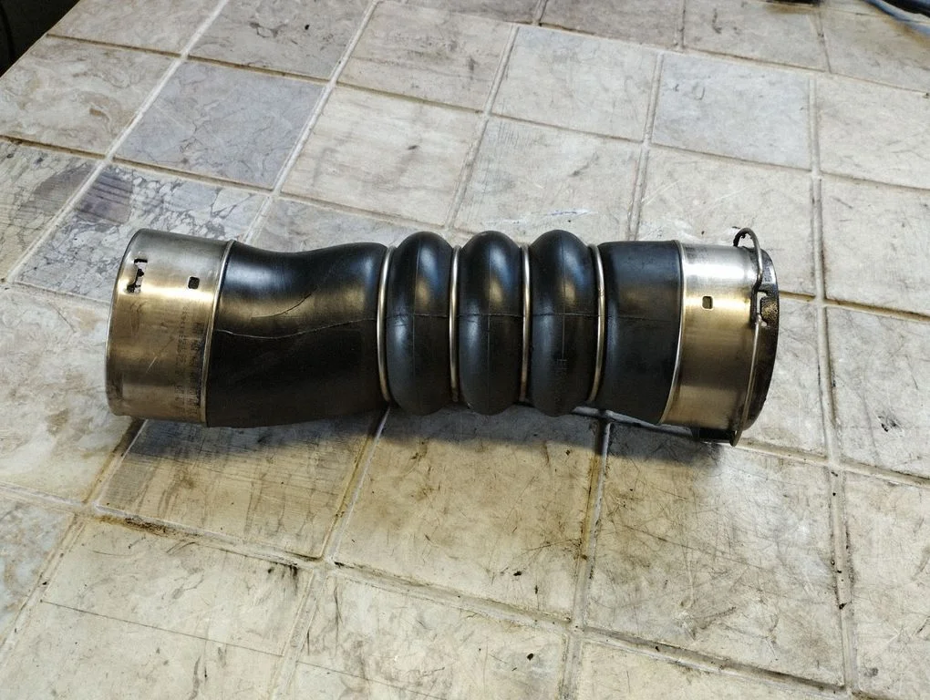 Intercooler hose/pipe – BMW 7 Series F01 F02 F03 F04 (2008-2016)