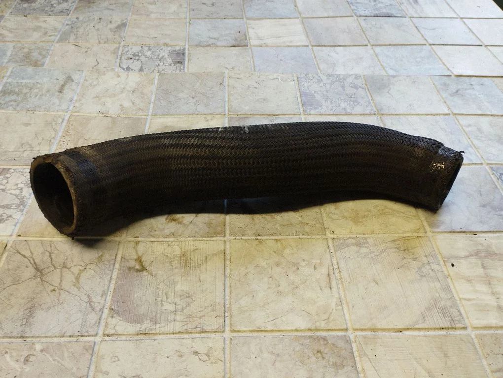 Intercooler hose/pipe