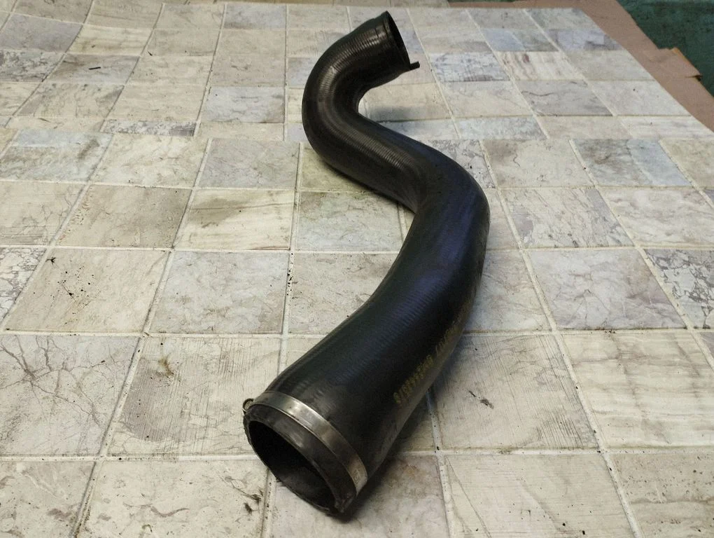 Intercooler hose/pipe GM2443578
