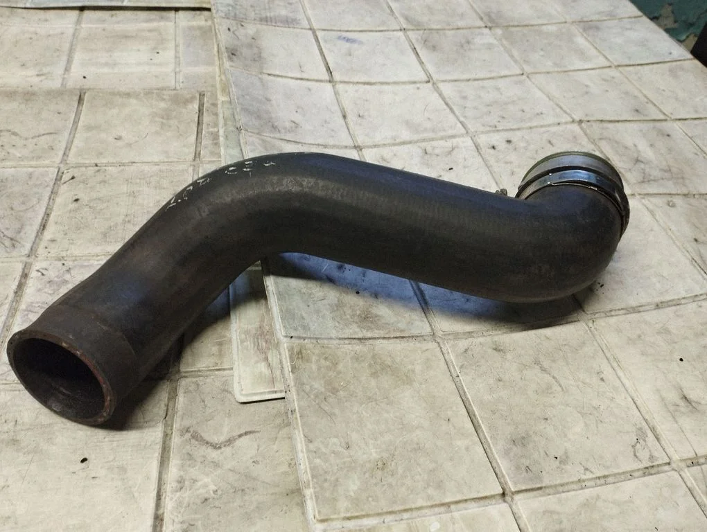 Intercooler hose/pipe – Seat Alhambra (Mk1) (1996-2010)