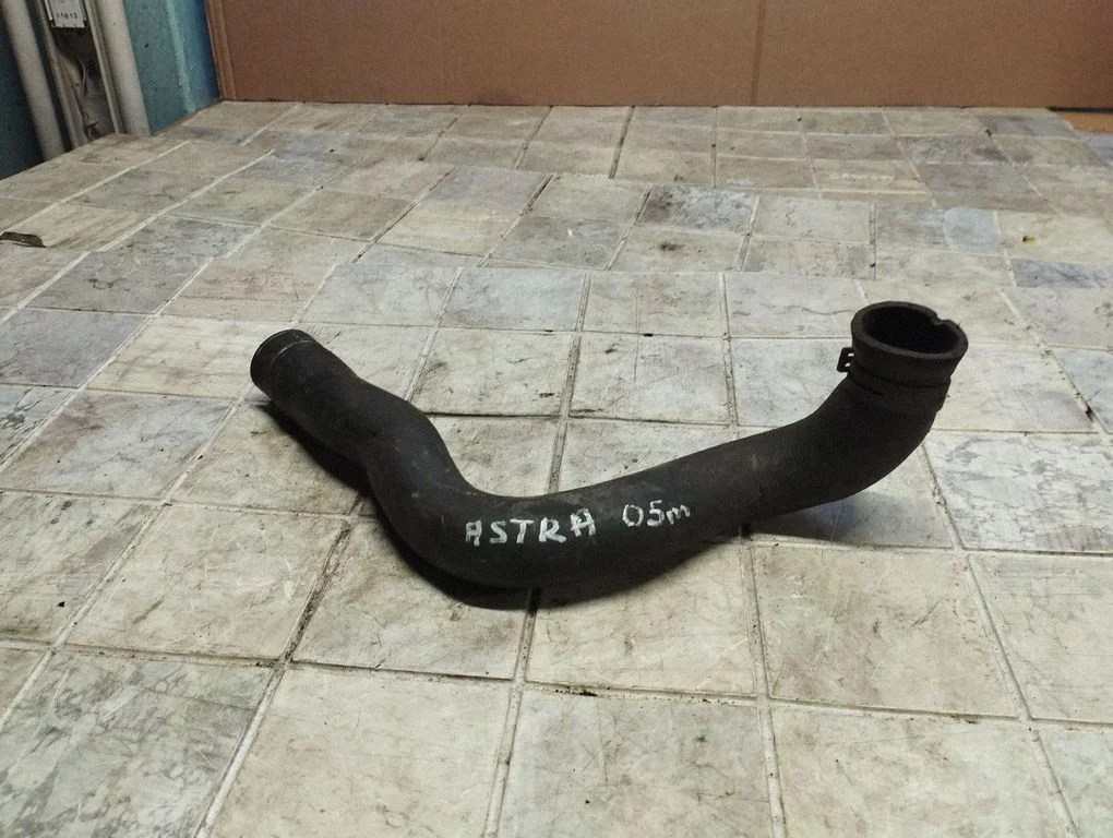 Intercooler hose/pipe 643293970