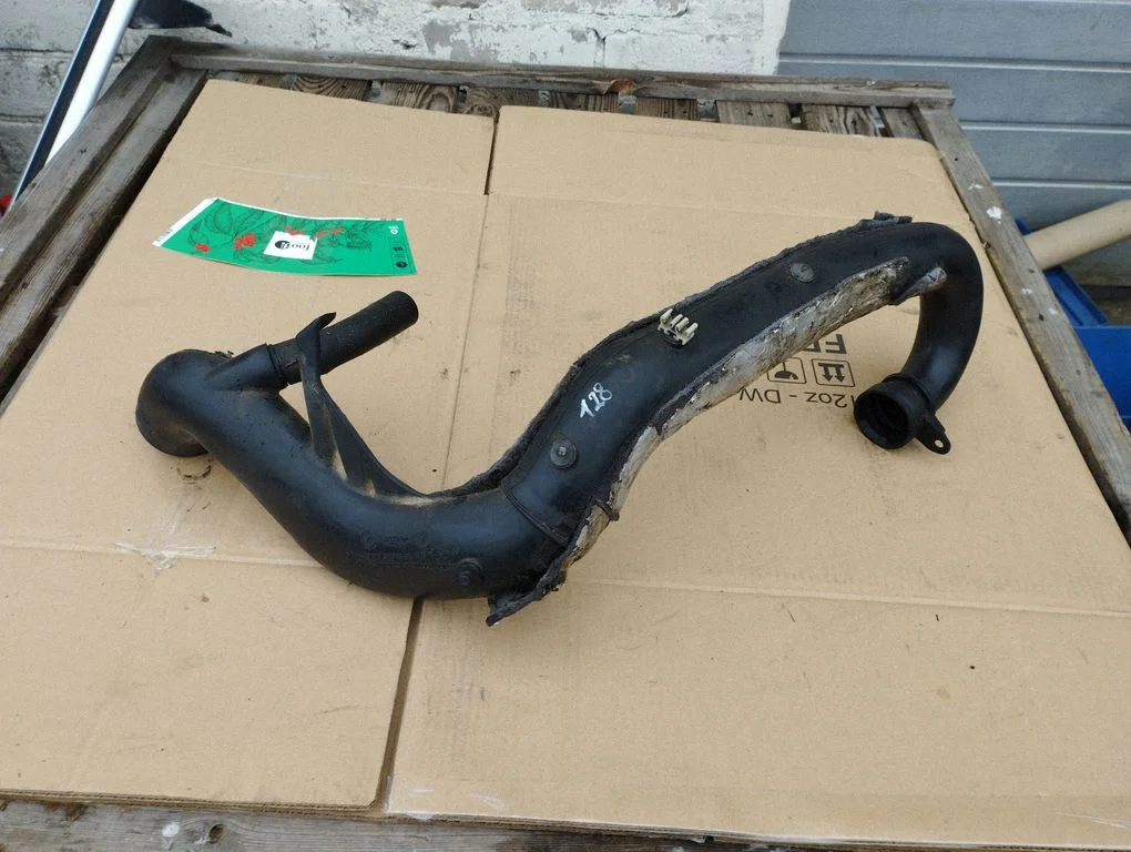 Intercooler hose/pipe 9641893580A