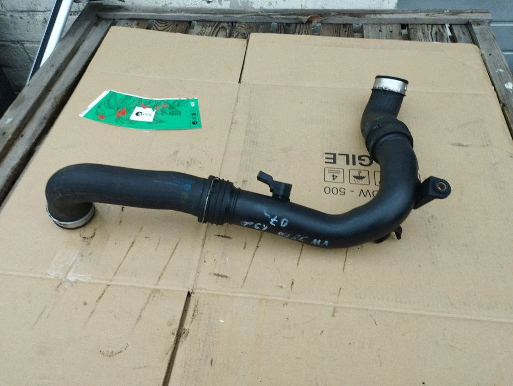 Intercooler hose/pipe – Volkswagen Jetta V (2005-2010)