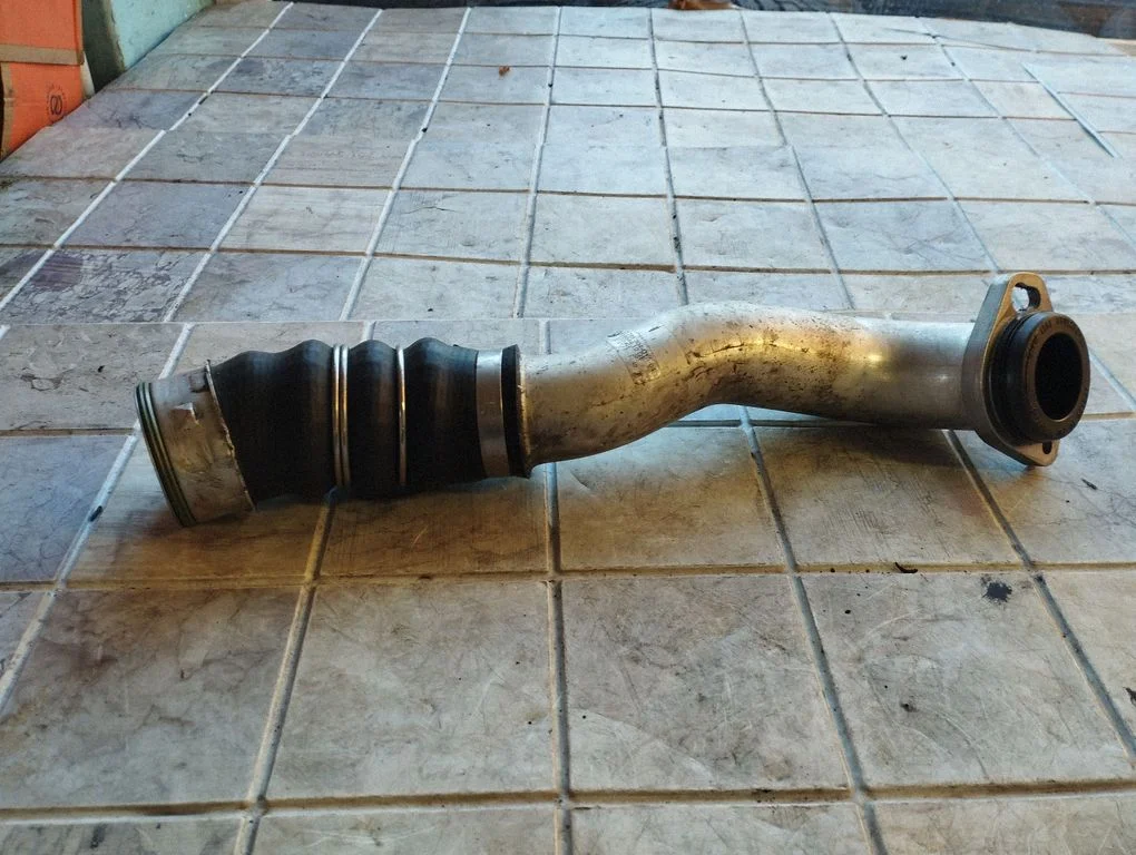 Intercooler hose/pipe 7795304D1A04