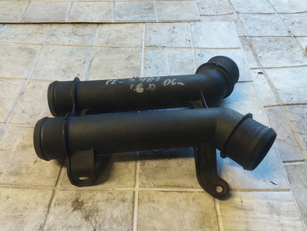 Intercooler hose/pipe