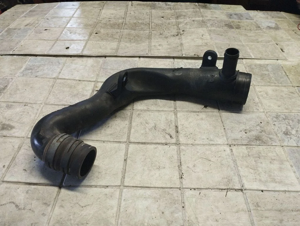 Intercooler hose/pipe – Skoda Fabia Mk1 (6Y) (1999-2007)
