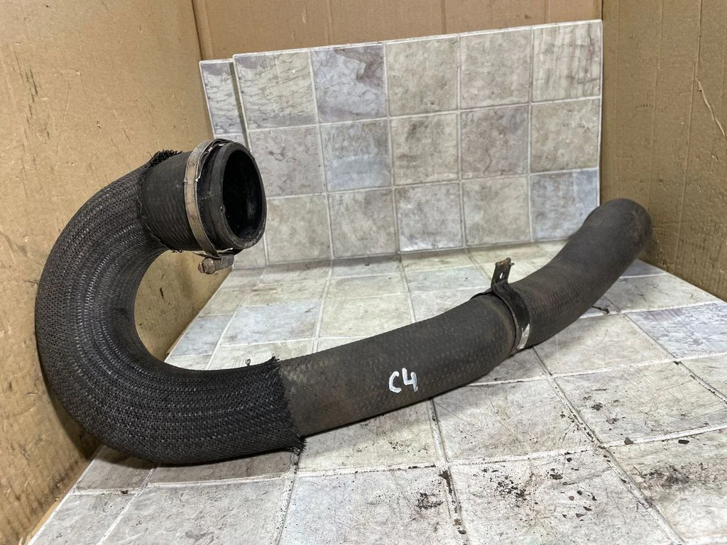 Intercooler hose/pipe