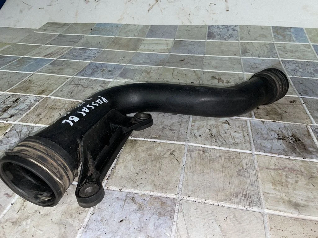 Intercooler hose/pipe 1K0145762P