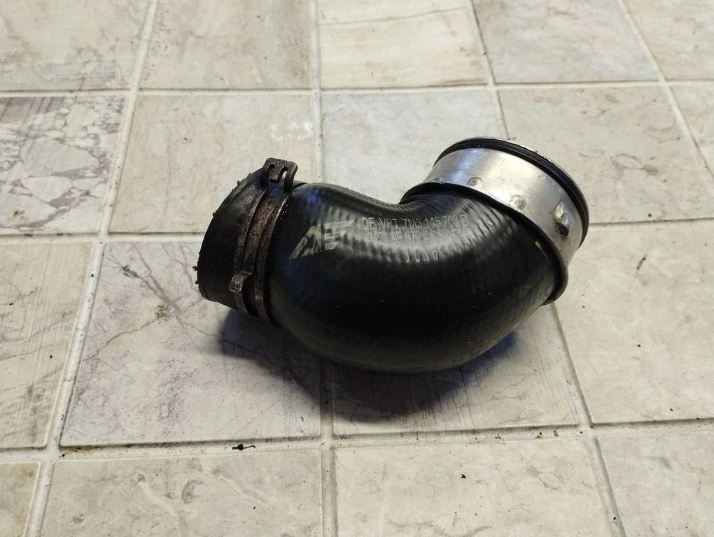 Wąż / rura intercoolera – Volkswagen Sharan (2001-2010)