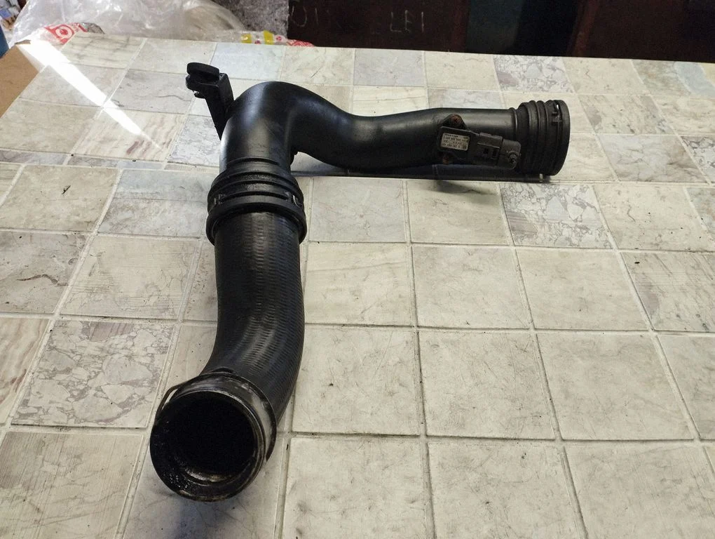 Intercooler hose/pipe – Volkswagen Golf Plus (2005-2013)
