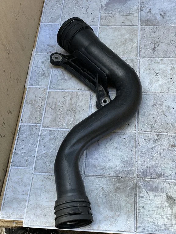 Intercooler hose/pipe 1K0145762P