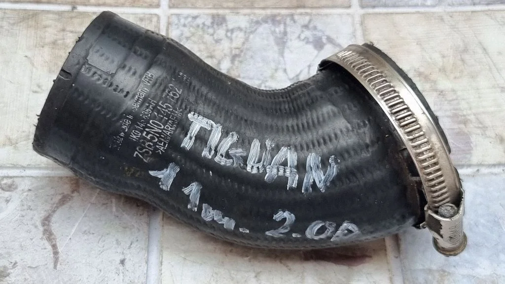 Vahejahuti voolik (-ud)/ toru (-d) – Volkswagen Tiguan (2007-2016)