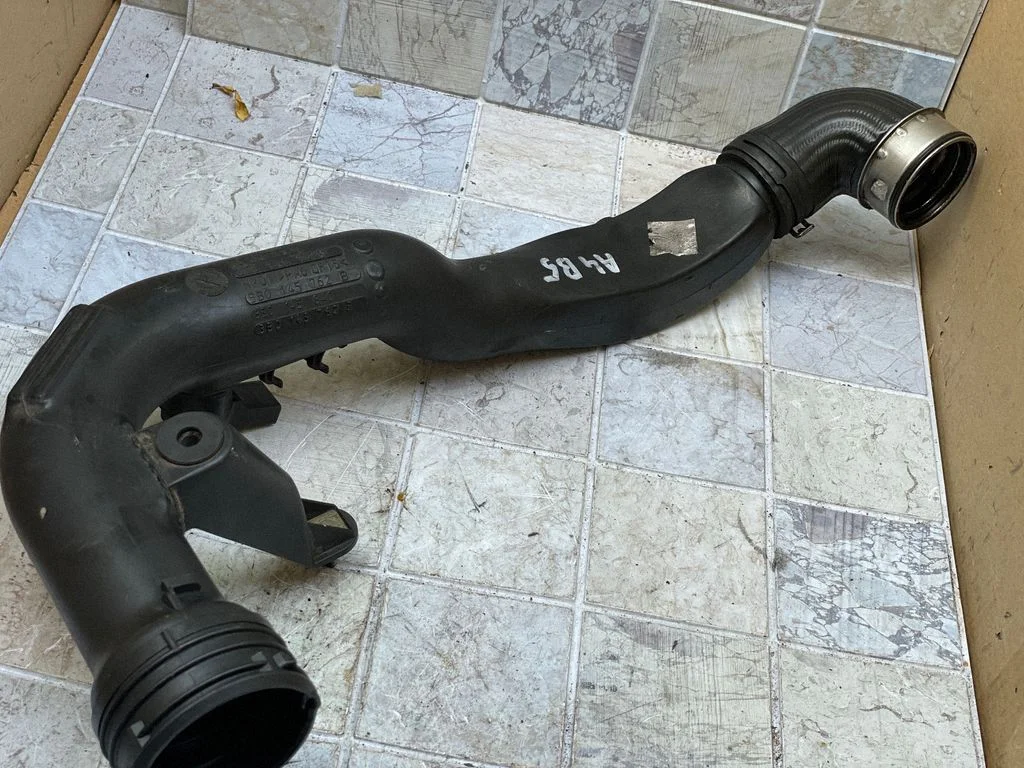 Intercooler hose/pipe 8E0145762B