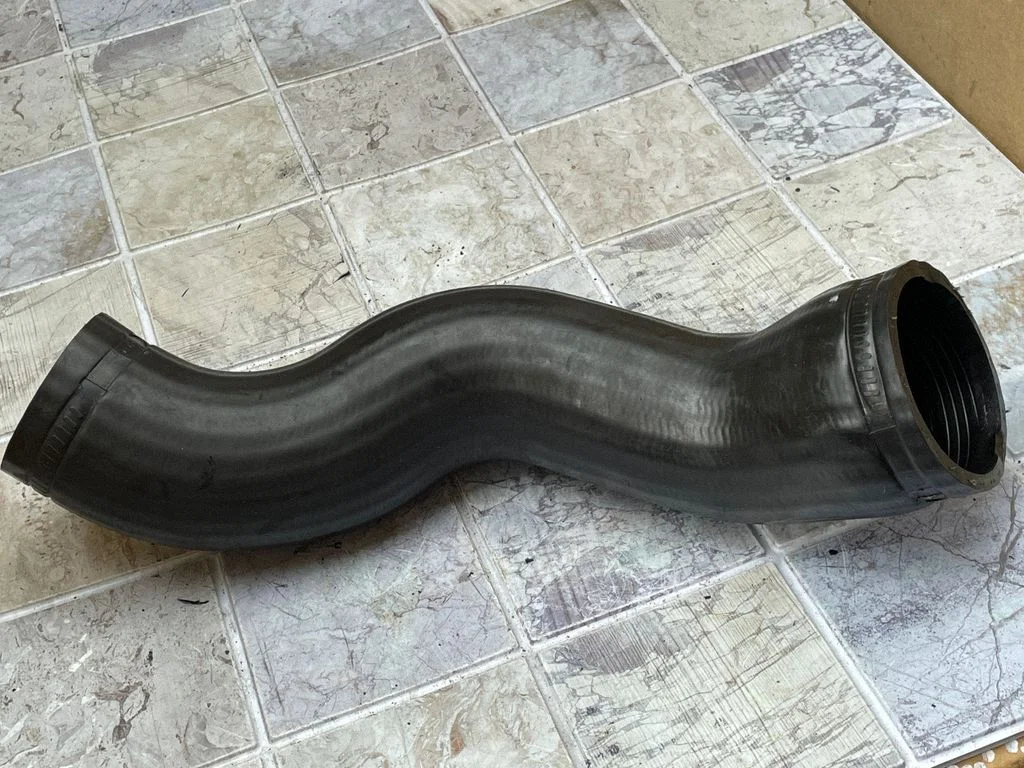 Intercooler hose/pipe 30680218