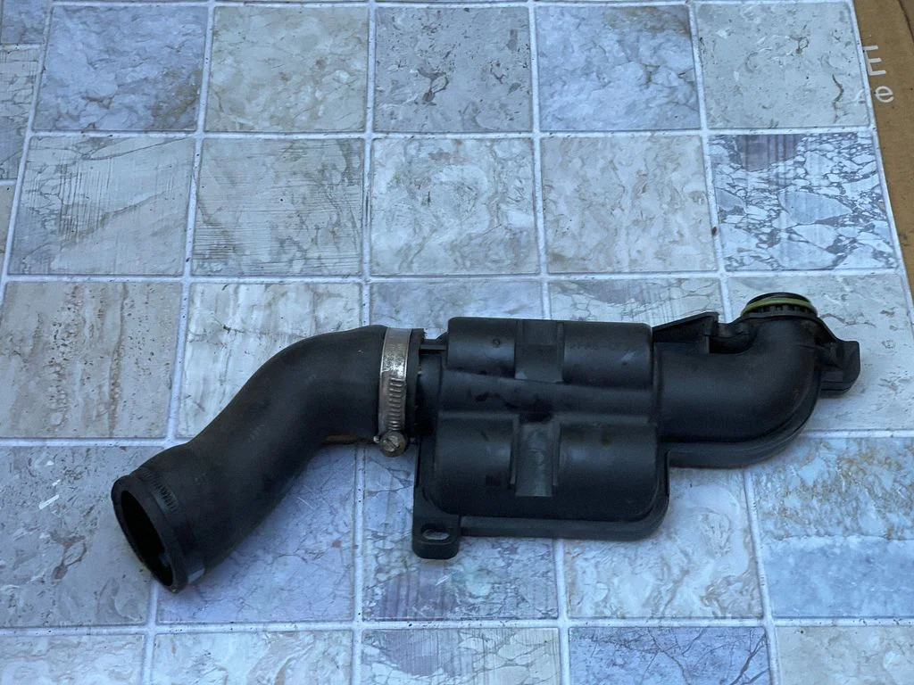 Wąż / rura intercoolera – Ford Fiesta (2002-2005)