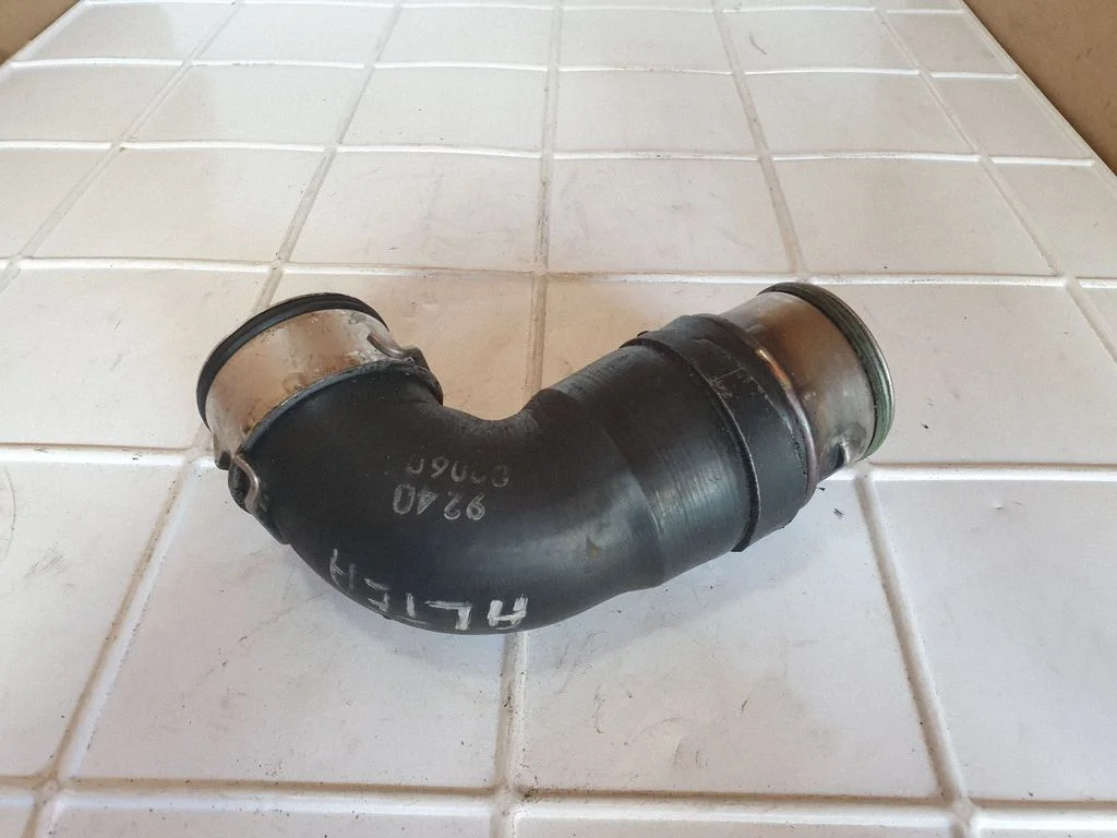 Wąż / rura intercoolera 1T0145790B