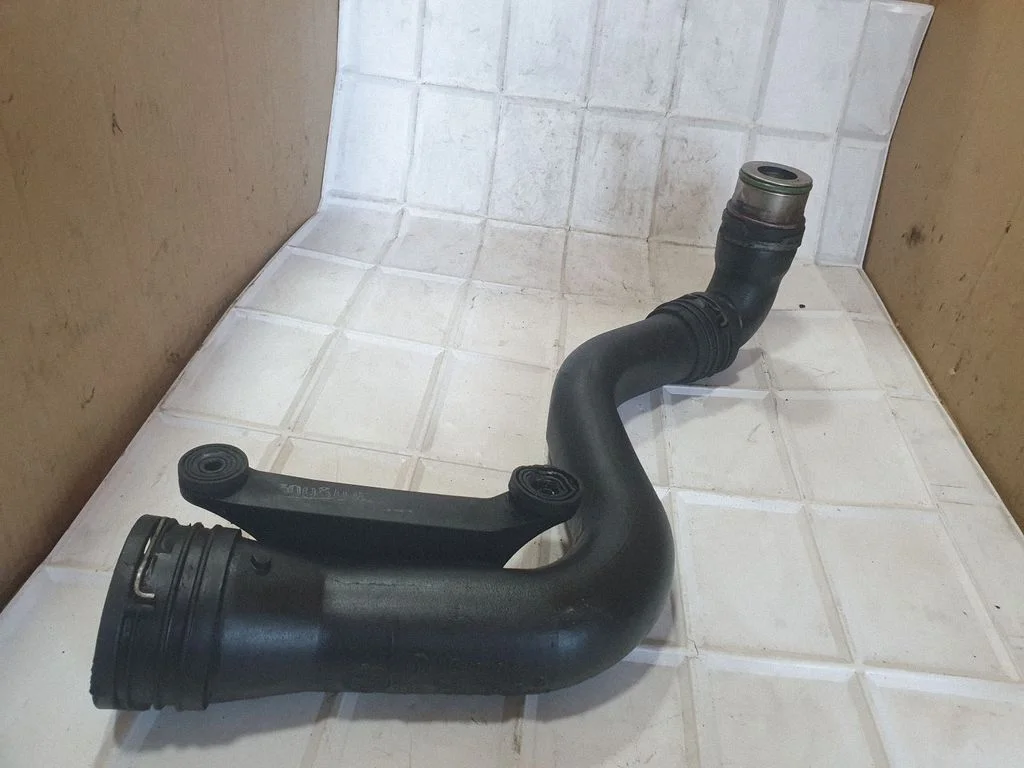 Wąż / rura intercoolera 1K0145762P